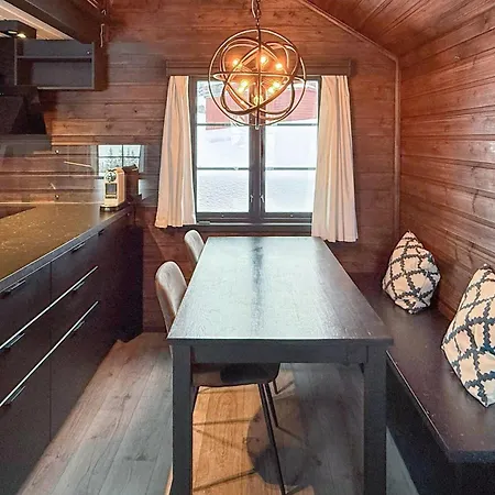 2 Bedroom Awesome In بيت للعطل ليلّيهامّير